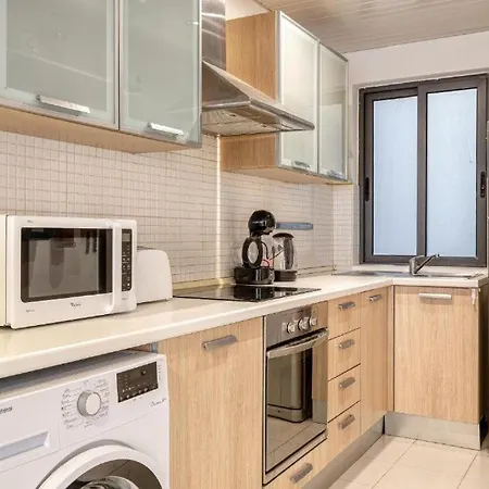 Cozy 1 Bedroom Oasis In The Heart Of St. Julians By 360 Estates